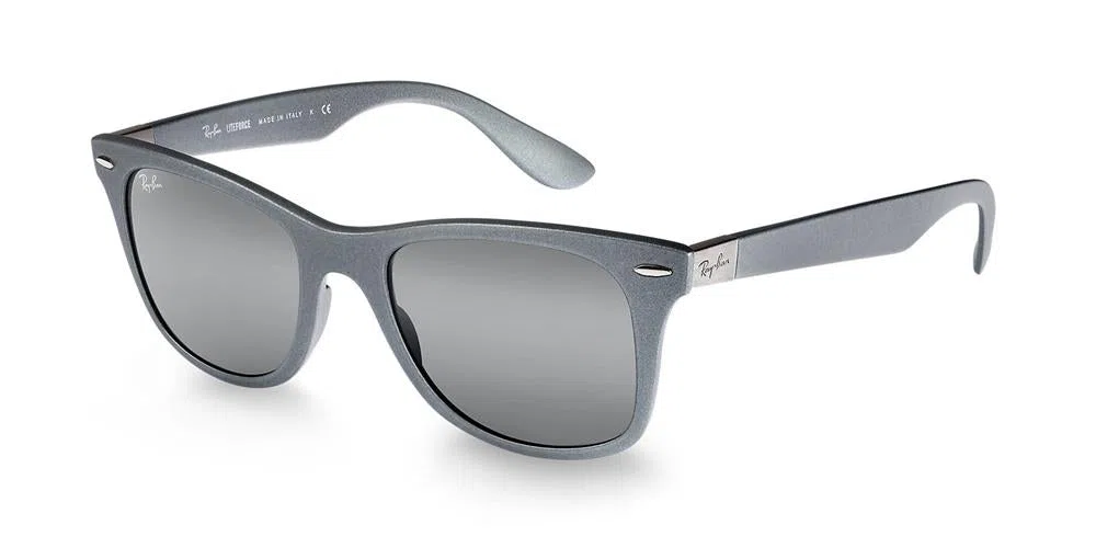 Ray-Ban Wayfarer Liteforce 4195 Sunglasses - view 10